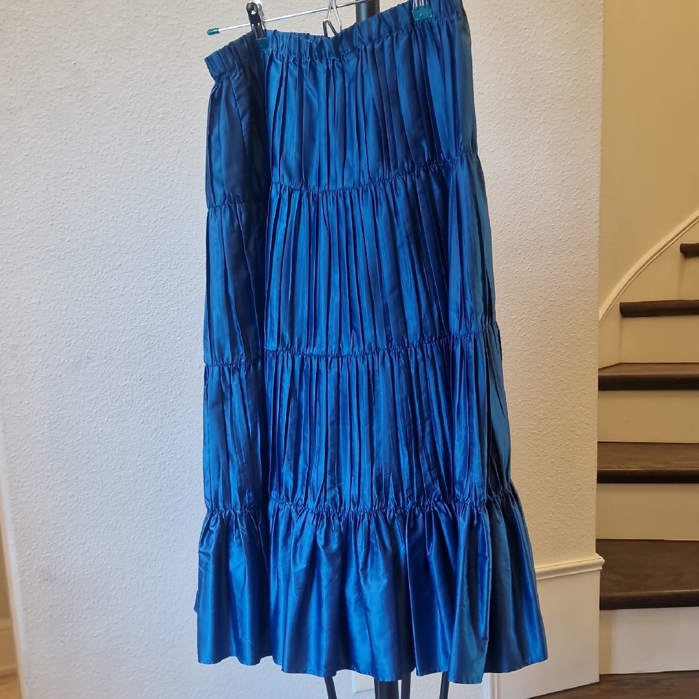 MaxMara Elegant Blue Maxi Skirt